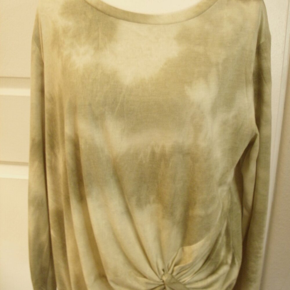 UMGEE NEW WITH TAGS KHAKI GREEN OVERSIZED SIDE KNOT SCOOP NECK TOP S,M,L